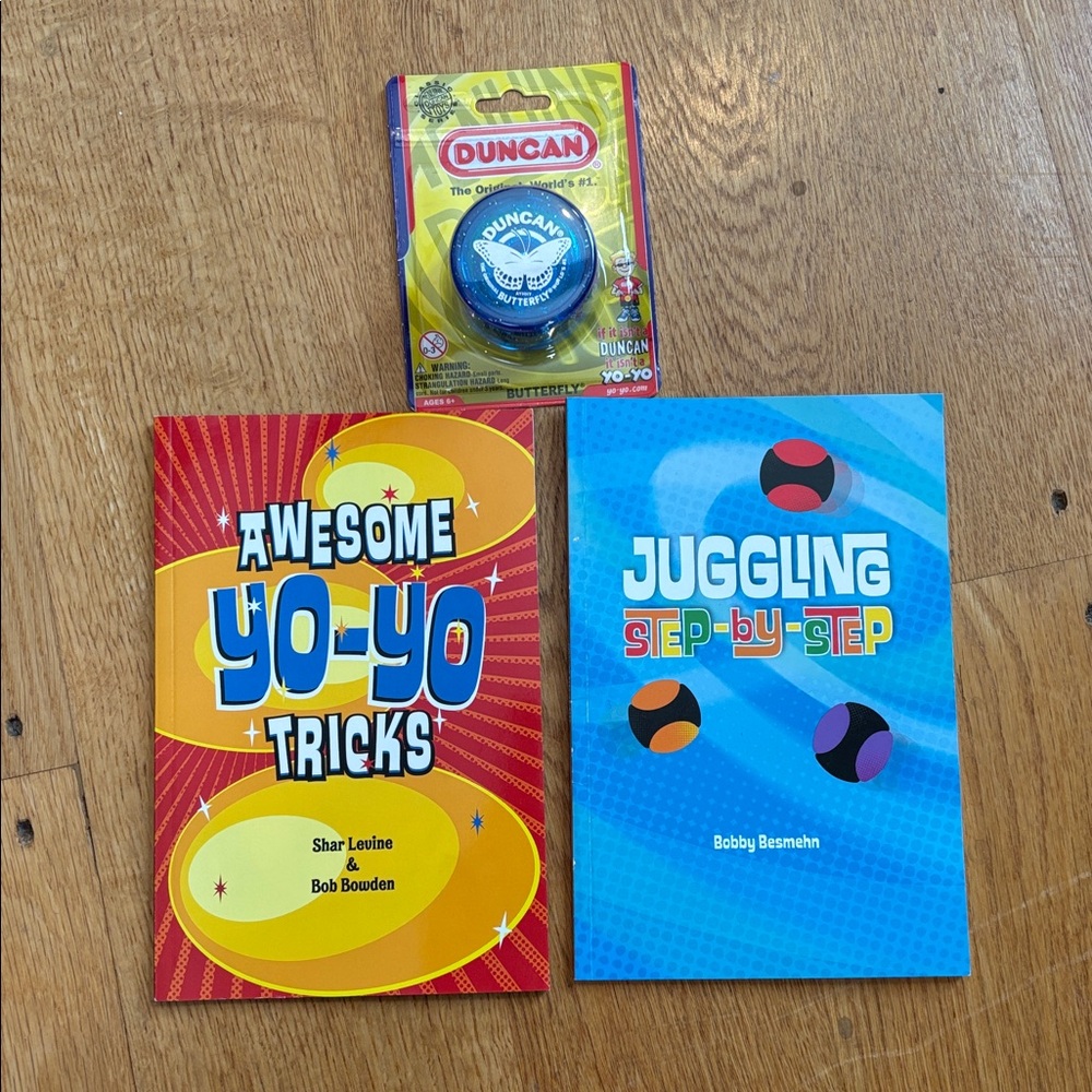 Awesome Yo-Yo Tricks and Juggling Step-by-Step Books, Yo-Yo included